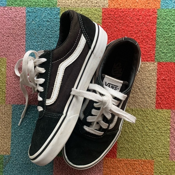 Classic Black and White VANS - Picture 2 of 8